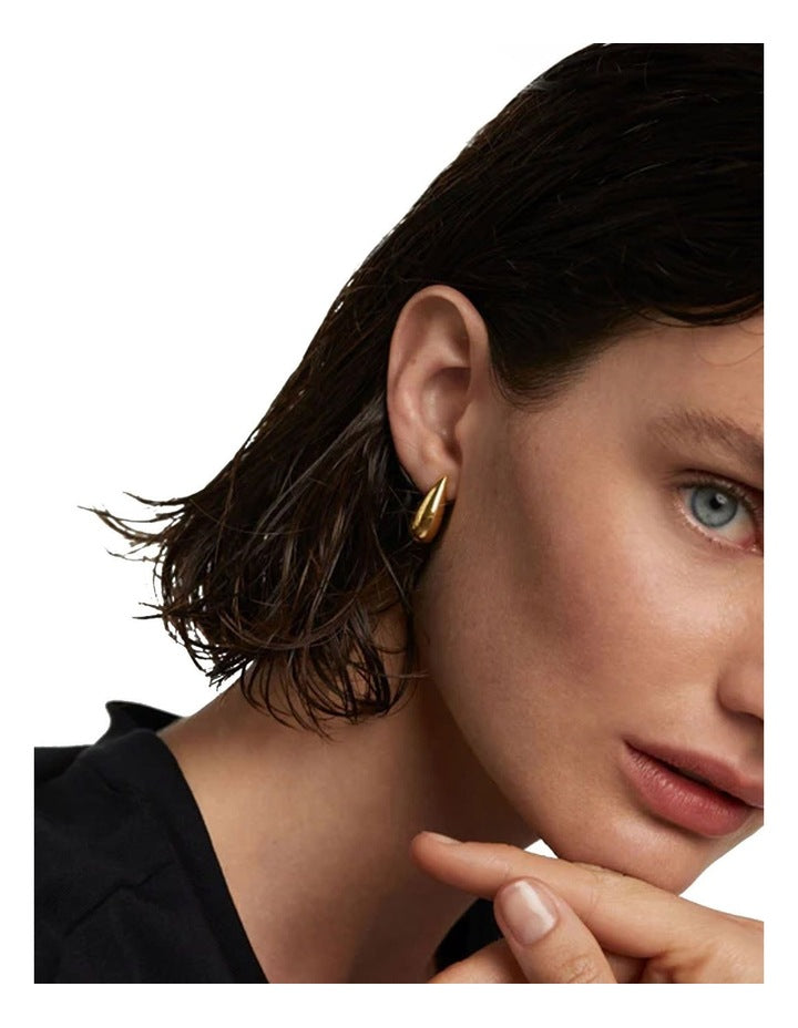 Essentials Earring in Gold