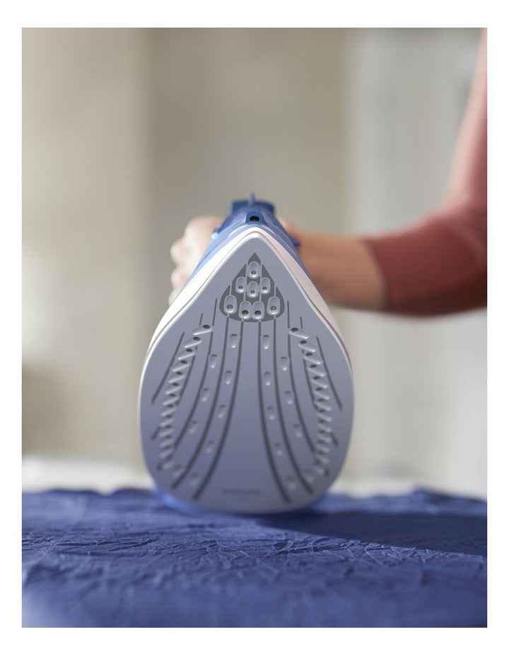 3000 Series Steam Iron in Blue DST3031/29