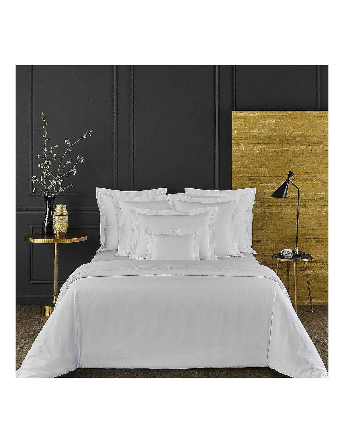 TRIOMPHE FITTED SHEET QUEEN