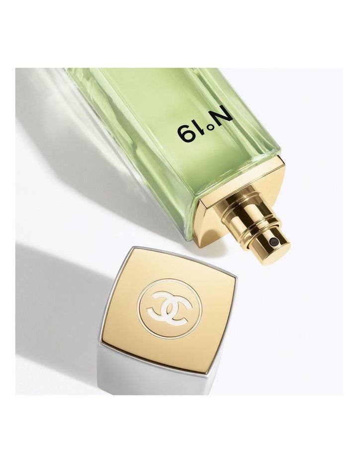 N°19 Eau de Toilette Spray