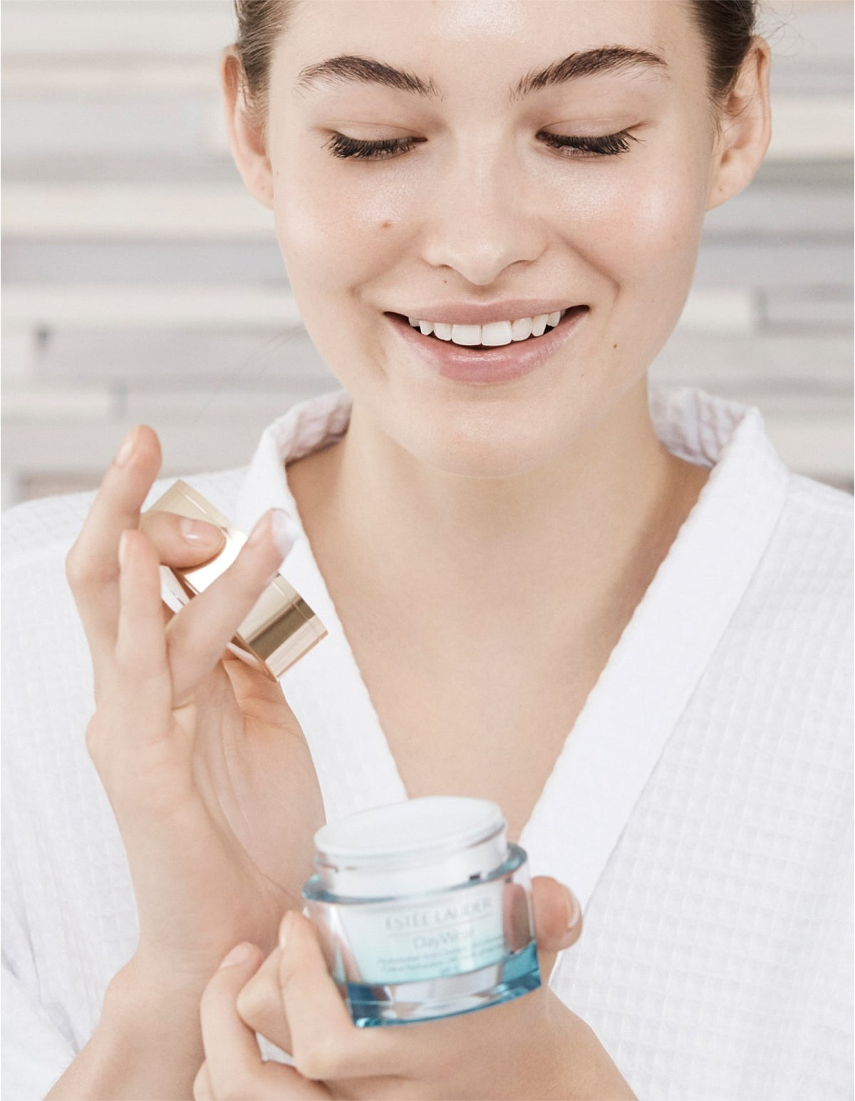 DayWear Plus Multi-Protection Creme SPF 15