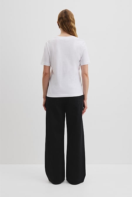 Australian Good Earth Cotton Short Sleeve V-Neck Neck T-Shirt