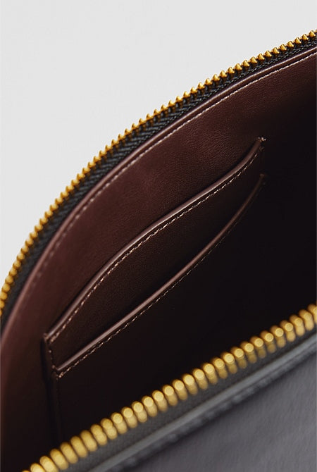 CR Essential Pouch