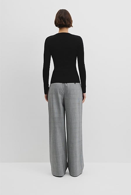 Wool Silk V-Neck Neck