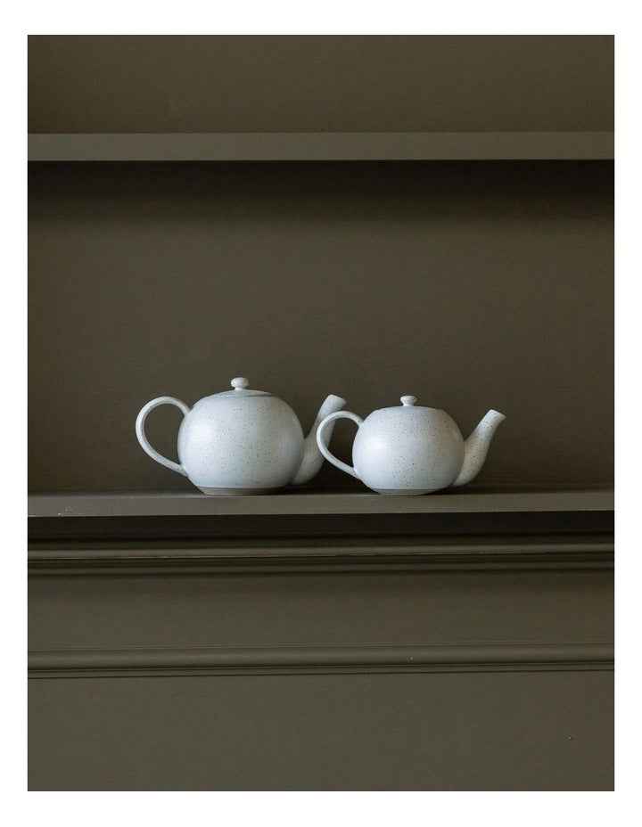 Natural Home Teapot 600ml in White Speckle