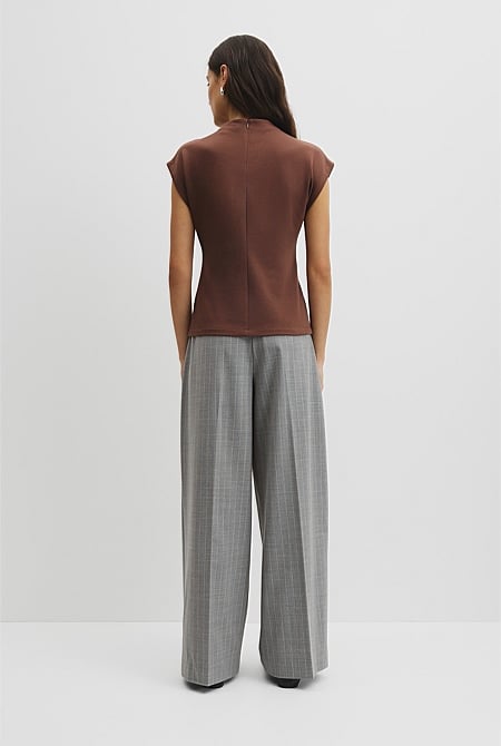 Extend Shoulder Top
