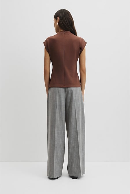 Extend Shoulder Top