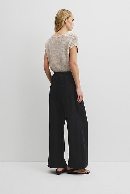 Pull-On Linen Pant