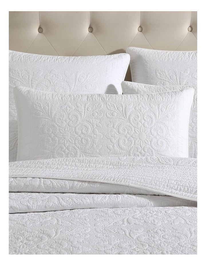 Aerin Bedspread in Ivory