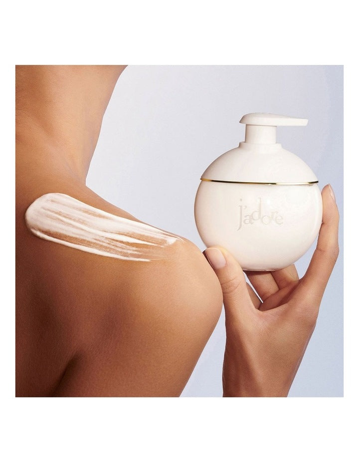 J'adore Les Adorables Body Milk 200ml
