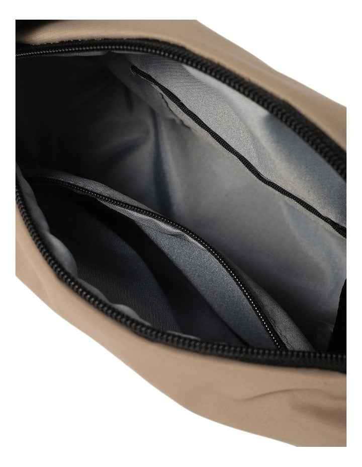Neutron Medium Bag in Beige
