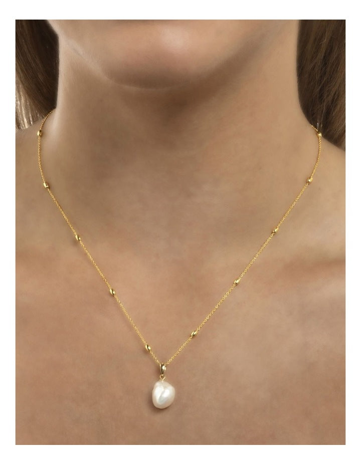 14ct Station Chain & Pearl Pendant in Gold