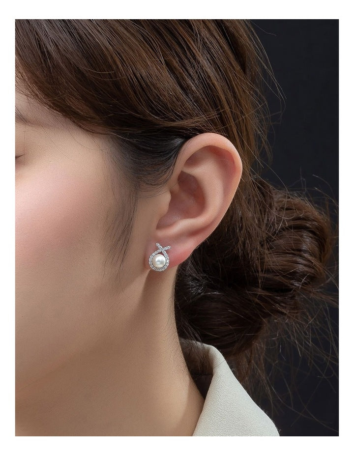 Cz Ribbon with Pearl Studs Earring in Rhodium