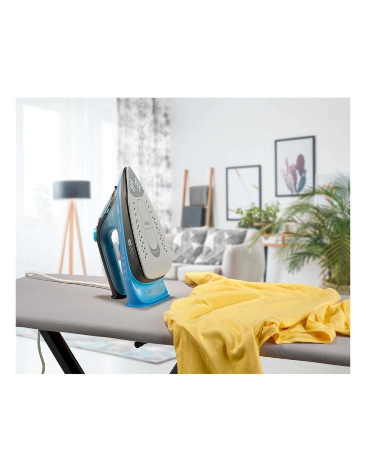 FreeStyle 3 Steam Iron in Blue/Black FI3194BK