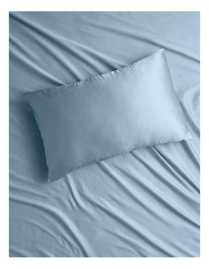 Luxe Silk Pillowcase in Baby Blue