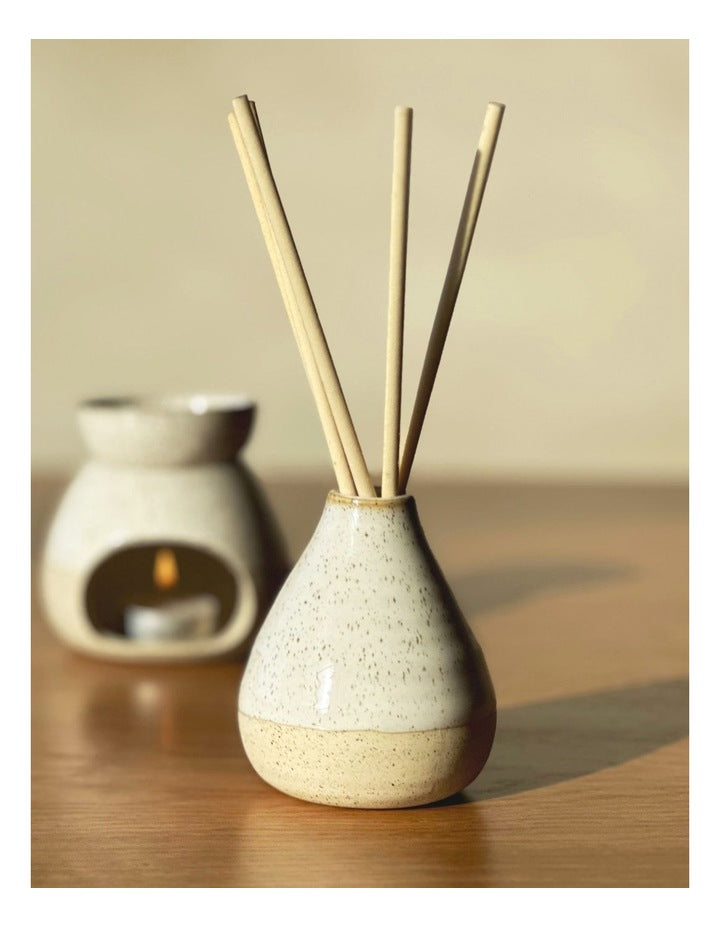 Natural Home Diffuser with Scented Sticks 8x9cm in White Speckle