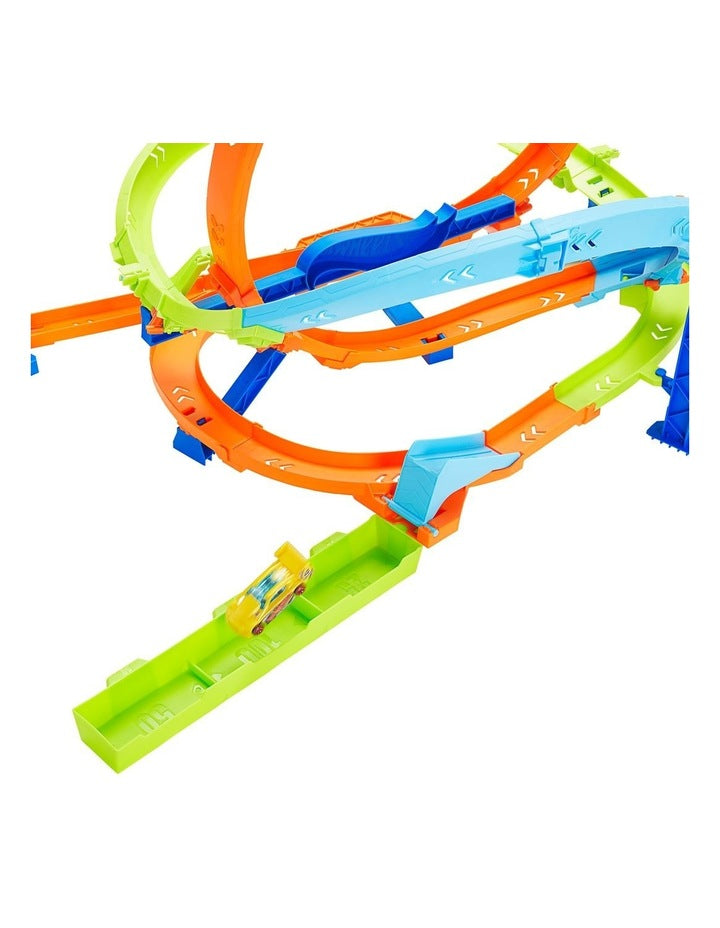Hot Wheels Action Loop Cyclone Challenge Track Set