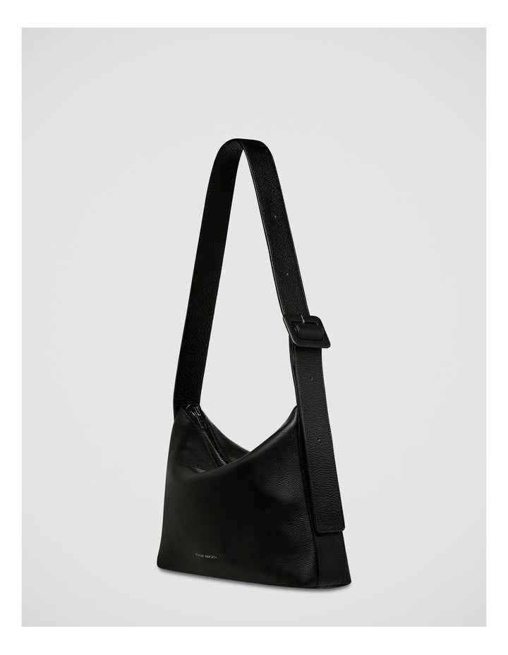 Losing Touch Shoulder Bag in Black