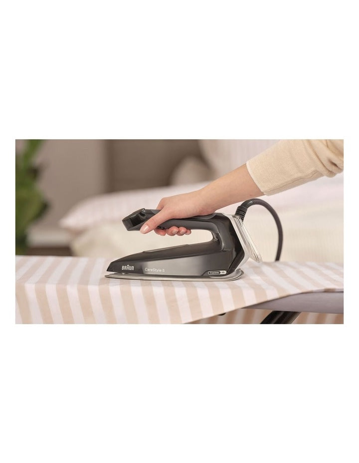 Carestyle 5 Steam Station in Black IS5249BK