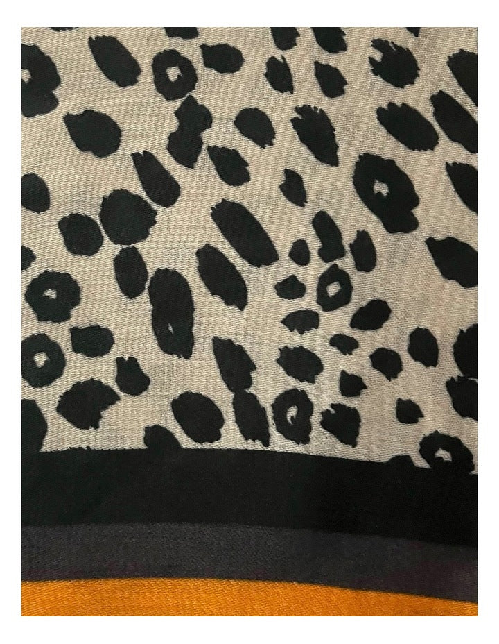 Animal Print Scarf in Black/White