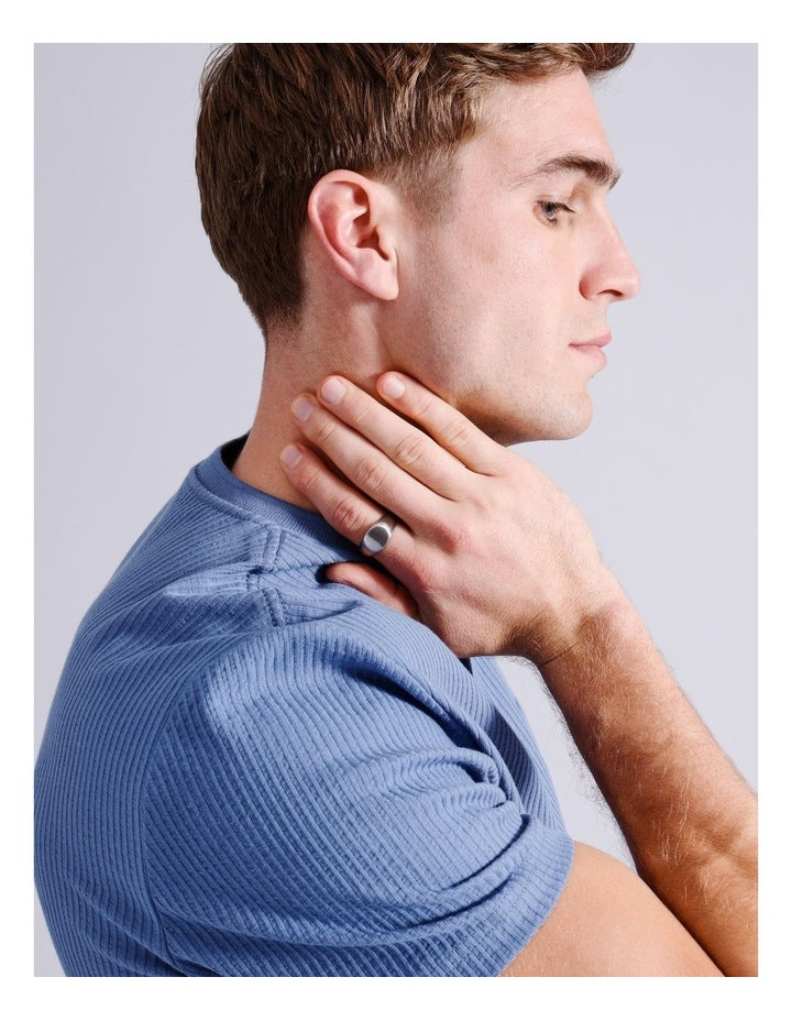 Signet L Ring in Silver