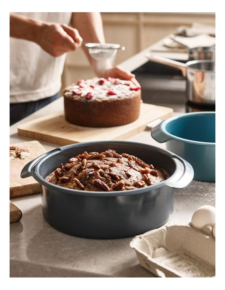 Nest Bake Round Cake Tin 23cm in Blue