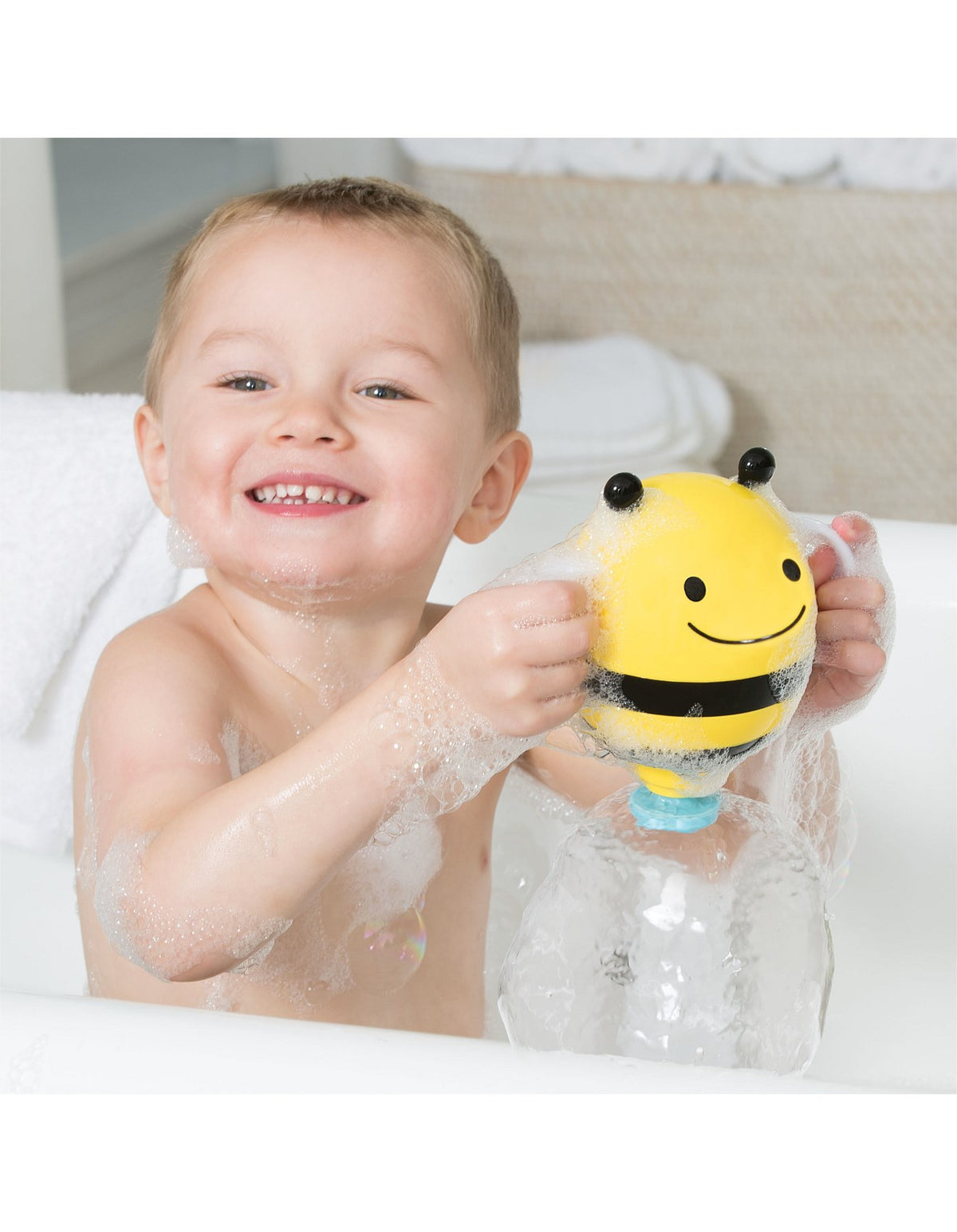 Zoo Bath Fill Up Fountain Bee