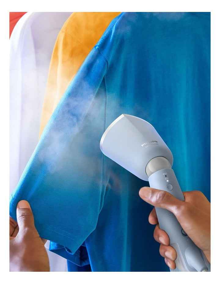 5000 Series Handheld Garment Steamer in Light Blue STH5020/20