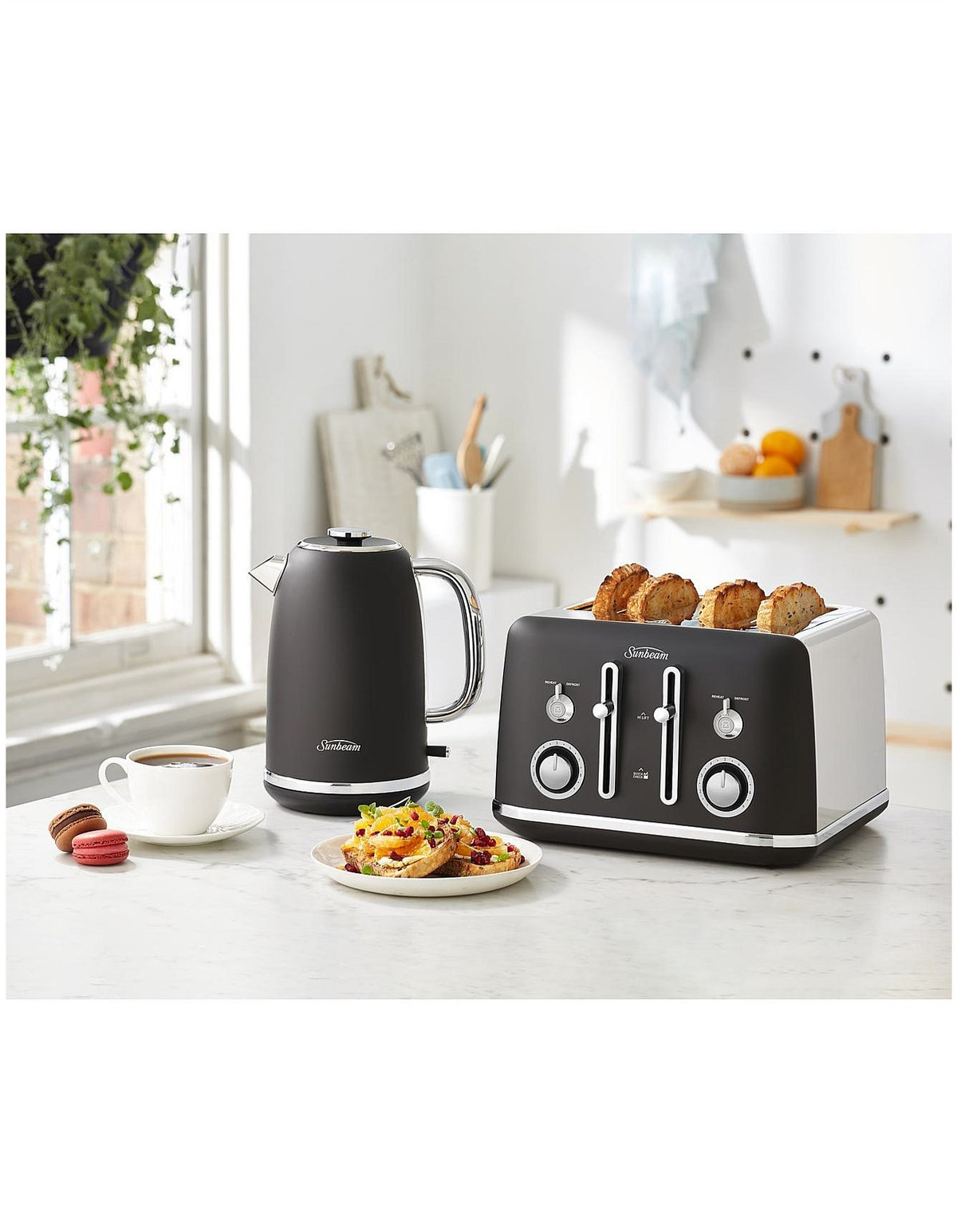 TA2740K Alinea 4 Slice Toaster - Dark Canyon Black