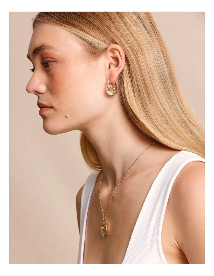 Basketweave Earrings in Gold