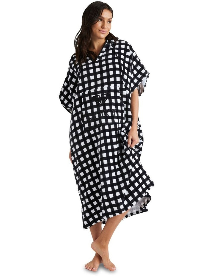 Gentle Offshore Poncho Towel in Black/White