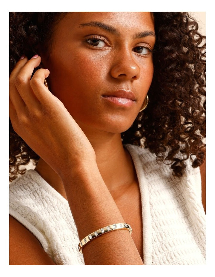 Stone Bangle in Gold