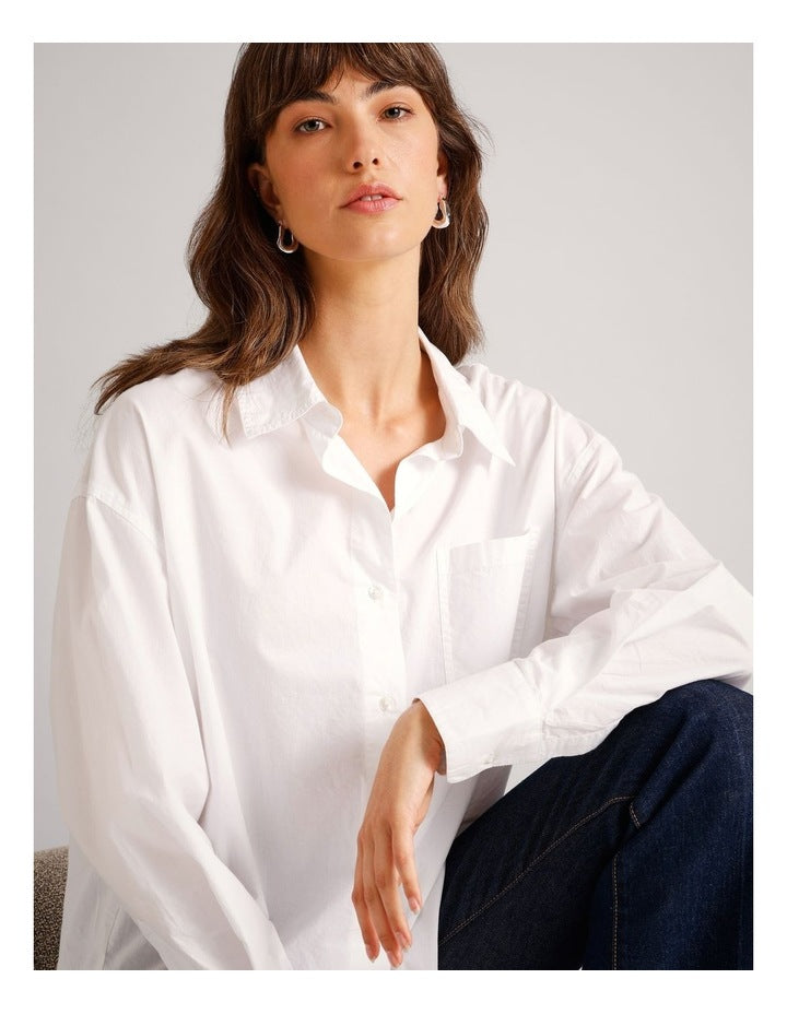 Chain Shape Hoop Earrings in Silver