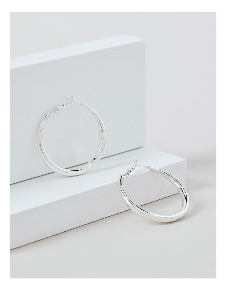 Round Hoop Earring in Silver
