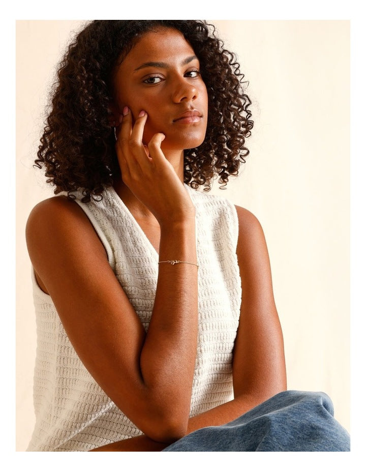 Bow Bracelet in Gold
