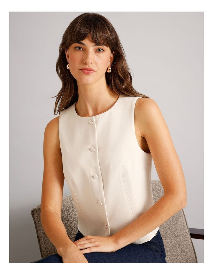 Round Hoop Earring in Gold