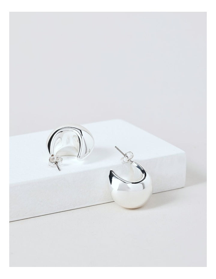 Round Hoop Earring in Silver