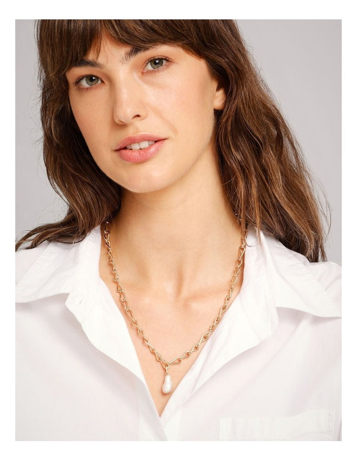 Pearl Drop Link Chain Necklace in Gold