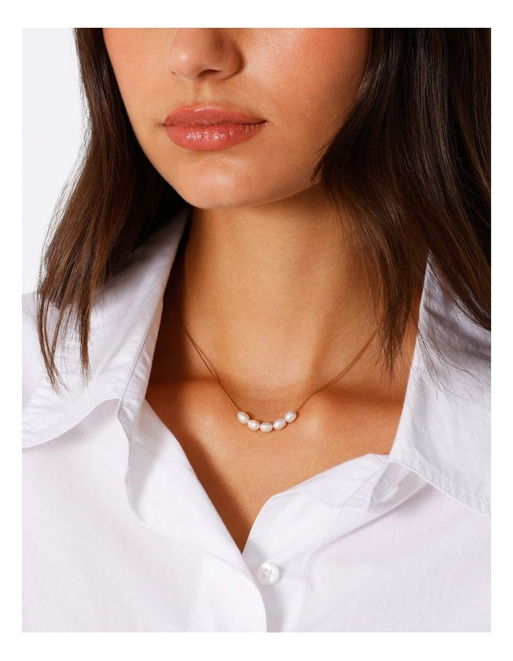 Pearl String Necklace in Gold