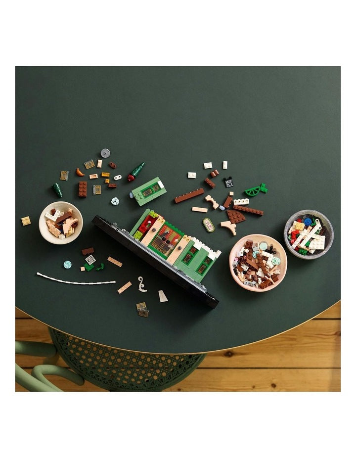 Icons French Cafe 10362