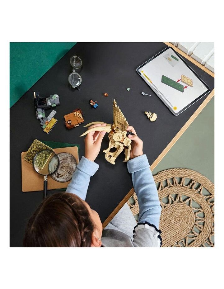 Jurassic World Dinosaur Fossils: Triceratops Skull 76969