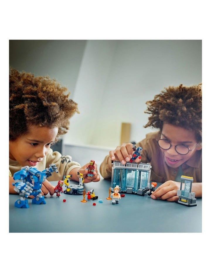 Super Heroes Iron Man's Laboratory Hall of Armour 76315 in Multi