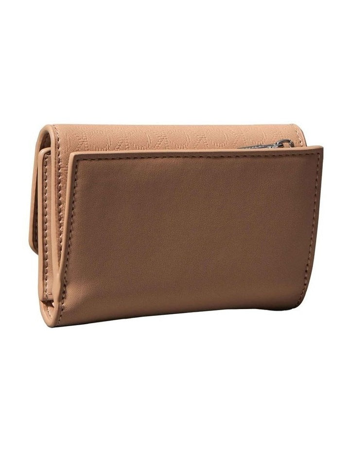 Must Small Wallet in Camel