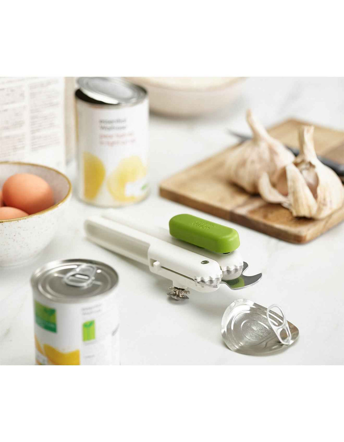 PIVOT 3-IN-1 CAN OPENER