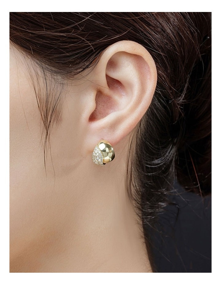 GJEC060M- Sphere Hoop in Gold