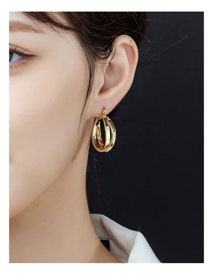 GJEC062M - Double Hoops Earrings in Gold