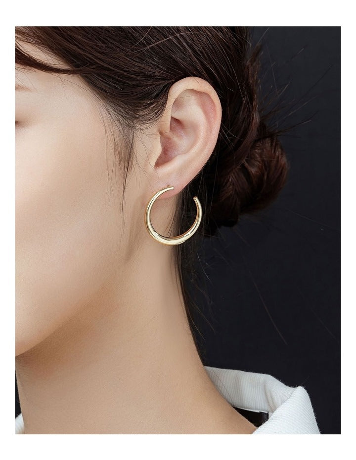 GJEC068M - 3/4 Hoops Earrings in Gold