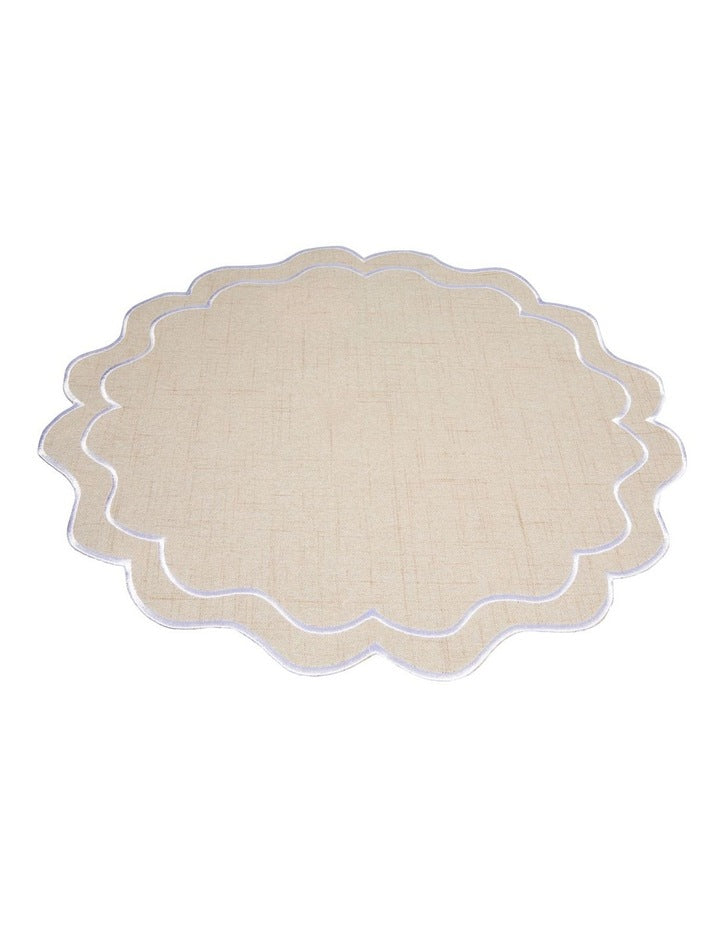 Banda Scallop Placemat 38cm in Cream