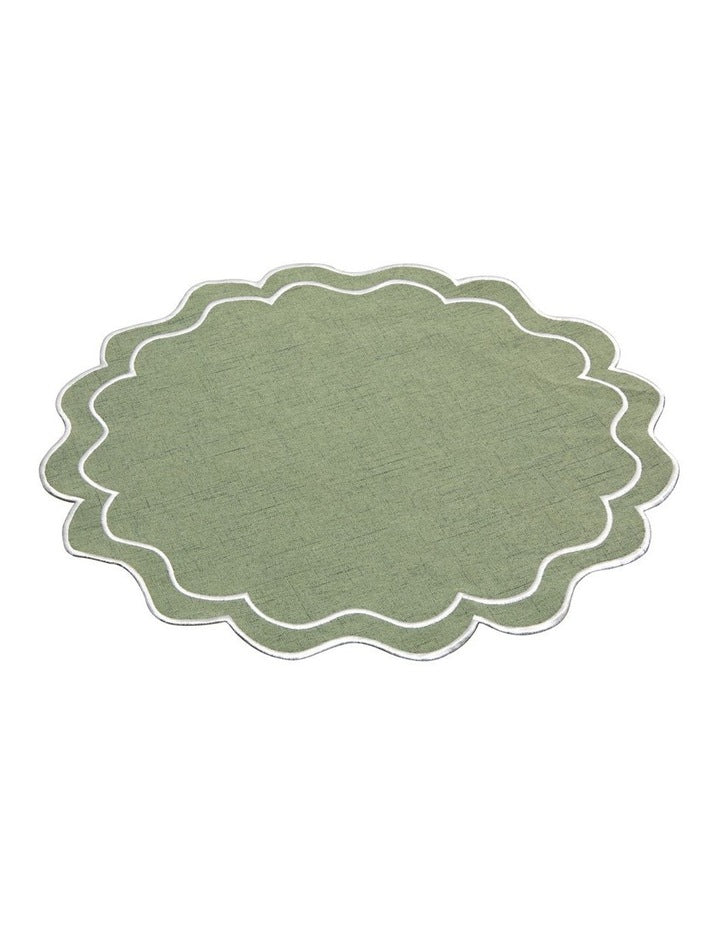Banda Scallop Placemat 38cm in Green