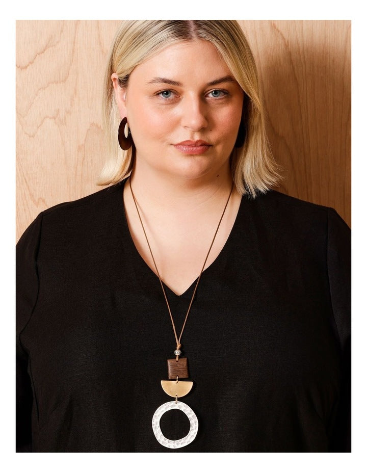 Circle Pendant Necklaces in Multi